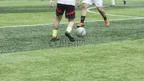 篮球比赛中防守禁区的移动策略